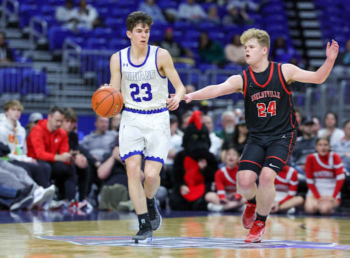 Lipan junior forward Alberto Andreatta dribbles against Shelbyville in the Class 2A title Saturday.